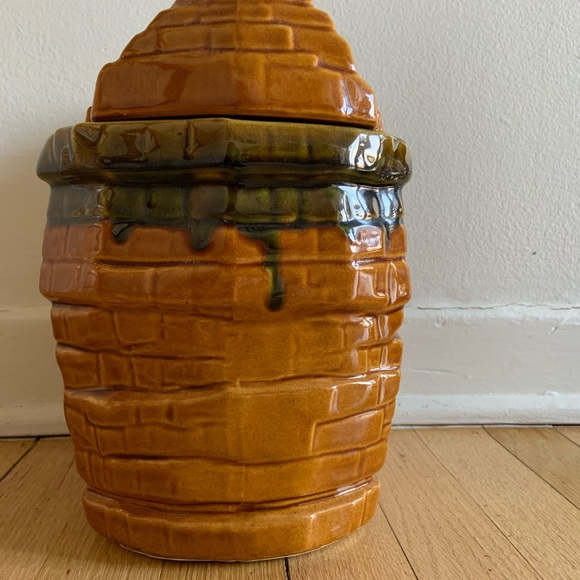 McCoy Wishing Well cookie jar - Picture 2 of 7